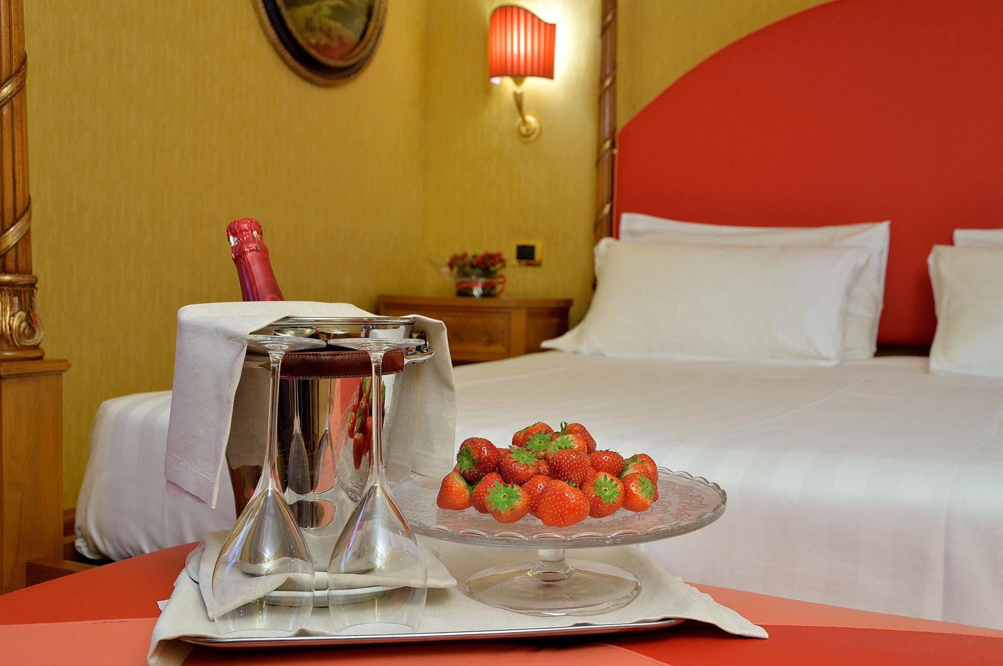 Hotel Homs Roma Eksteriør bilde